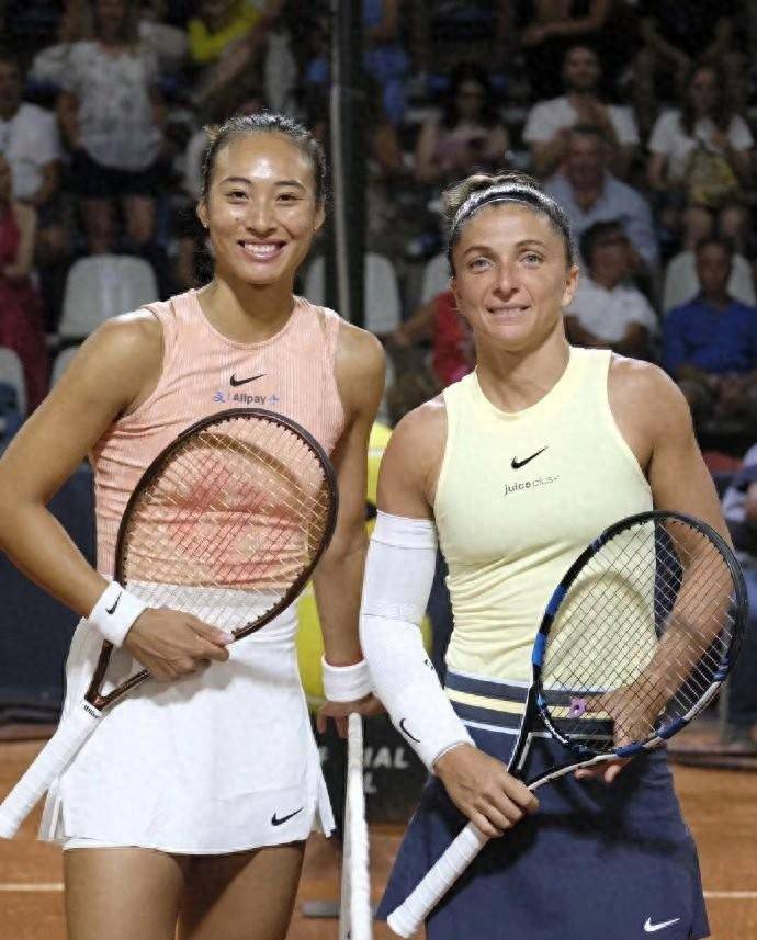 包含巴勒莫客场战胜对手,保住领先优势的词条 包含巴勒莫客场战胜对手,保住领先优势的词条