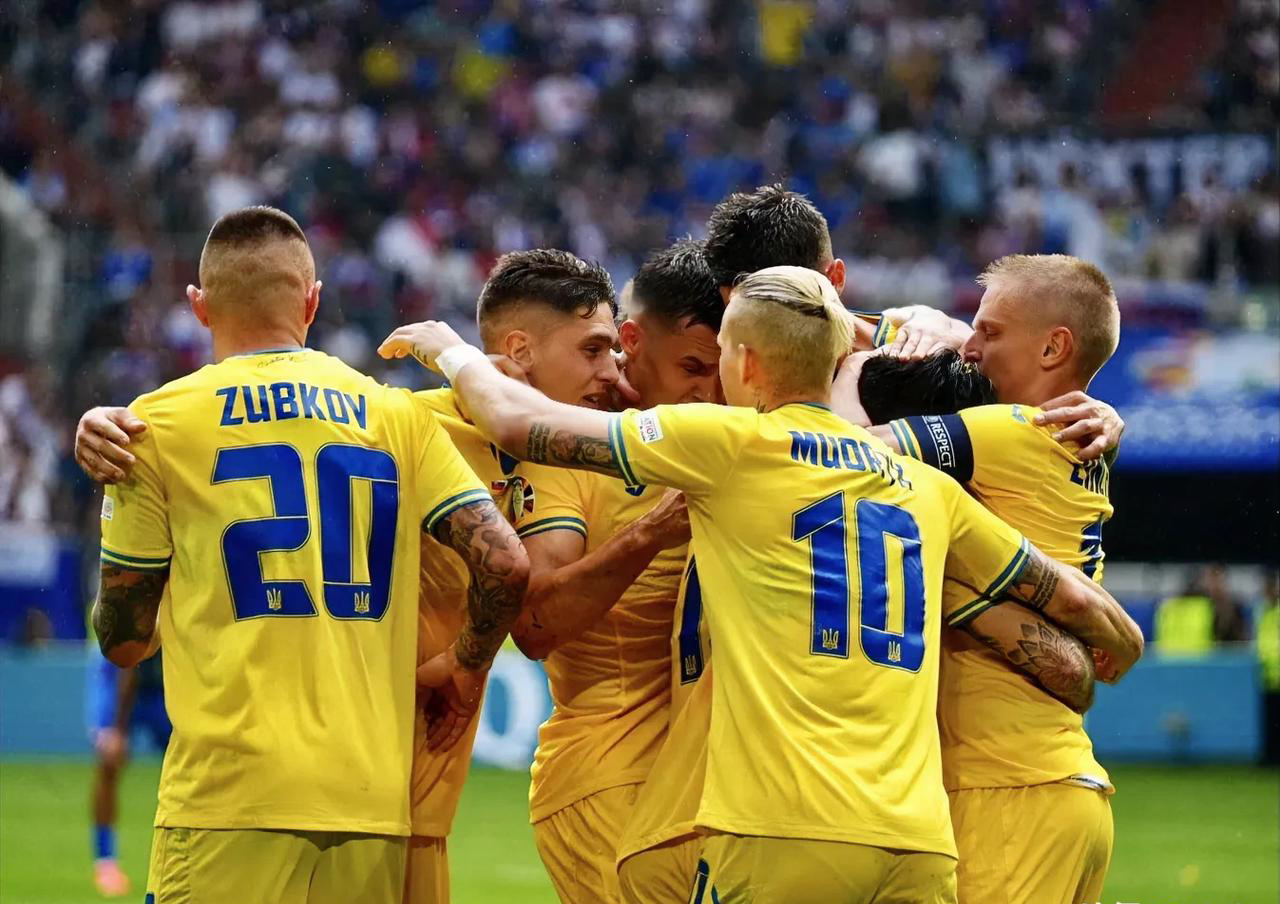 荷兰队惊险战平乌克兰!欧洲杯小组赛成最大赢家的简单介绍 荷兰队惊险战平乌克兰!欧洲杯小组赛成最大赢家的简单介绍