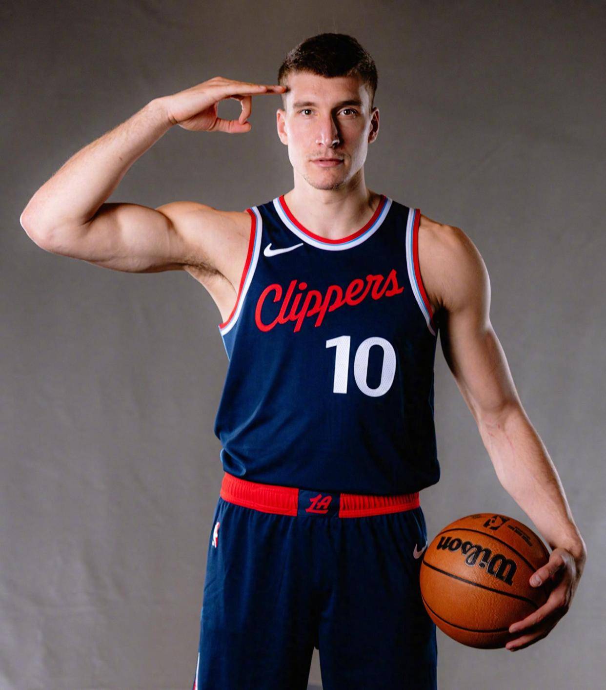 开云体育官网-快船擒鹈鹕,莱昂纳德30分戴帽的简单介绍