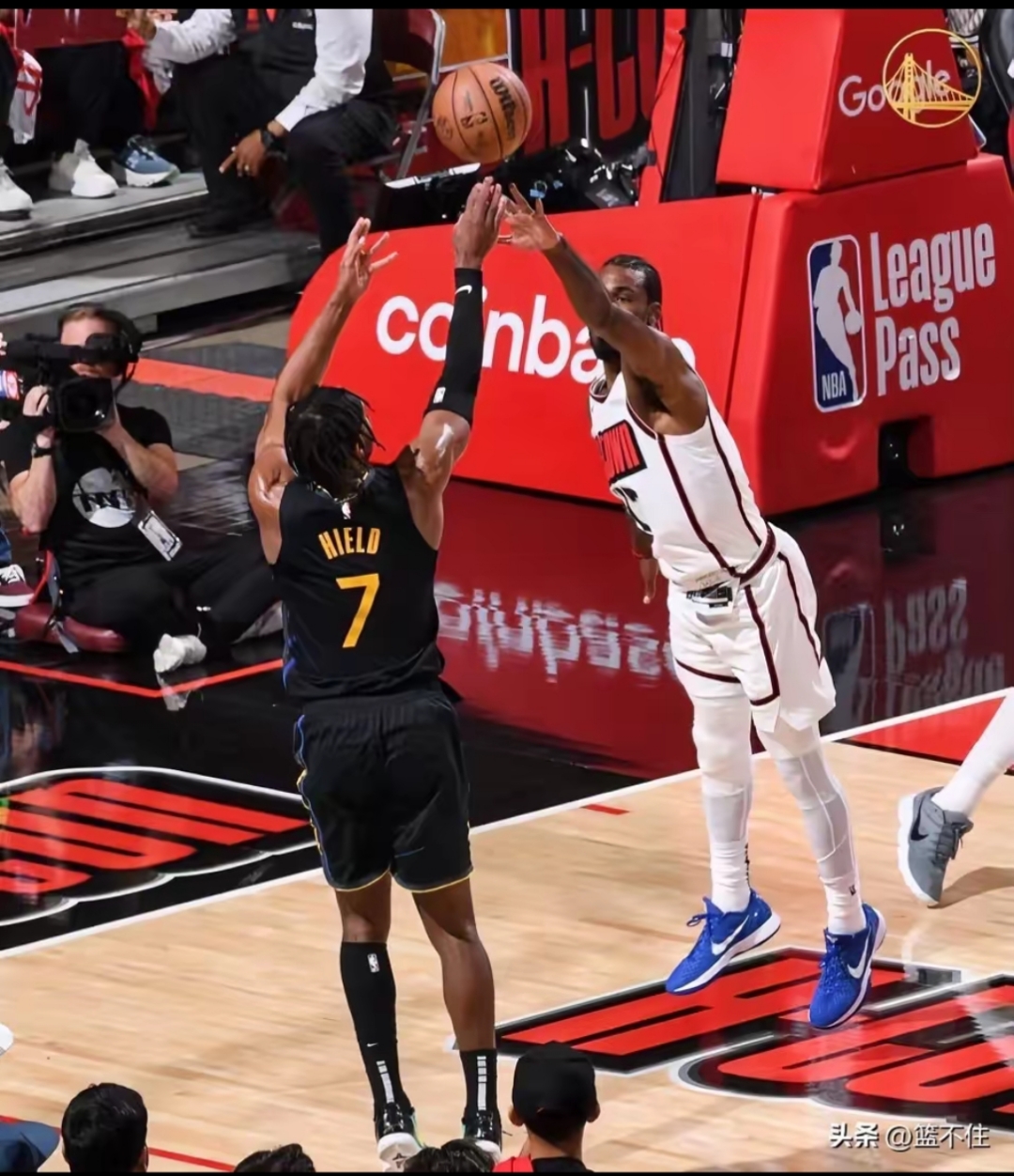 开云体育下载-火箭轻取骑士，延续胜势