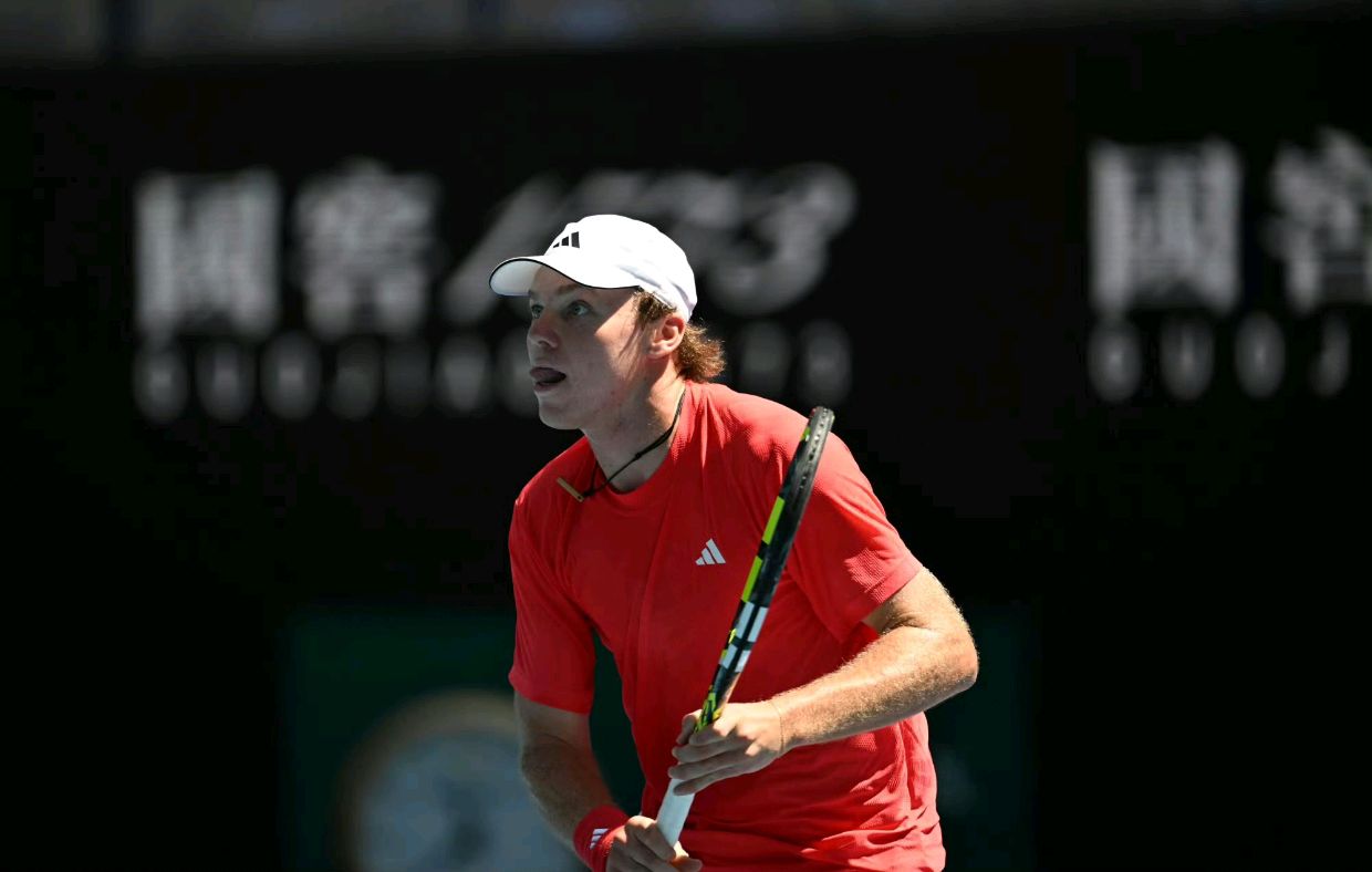 开云体育下载-关于德国网球队碾压西班牙网球队，西西帕斯惊艳世界的信息