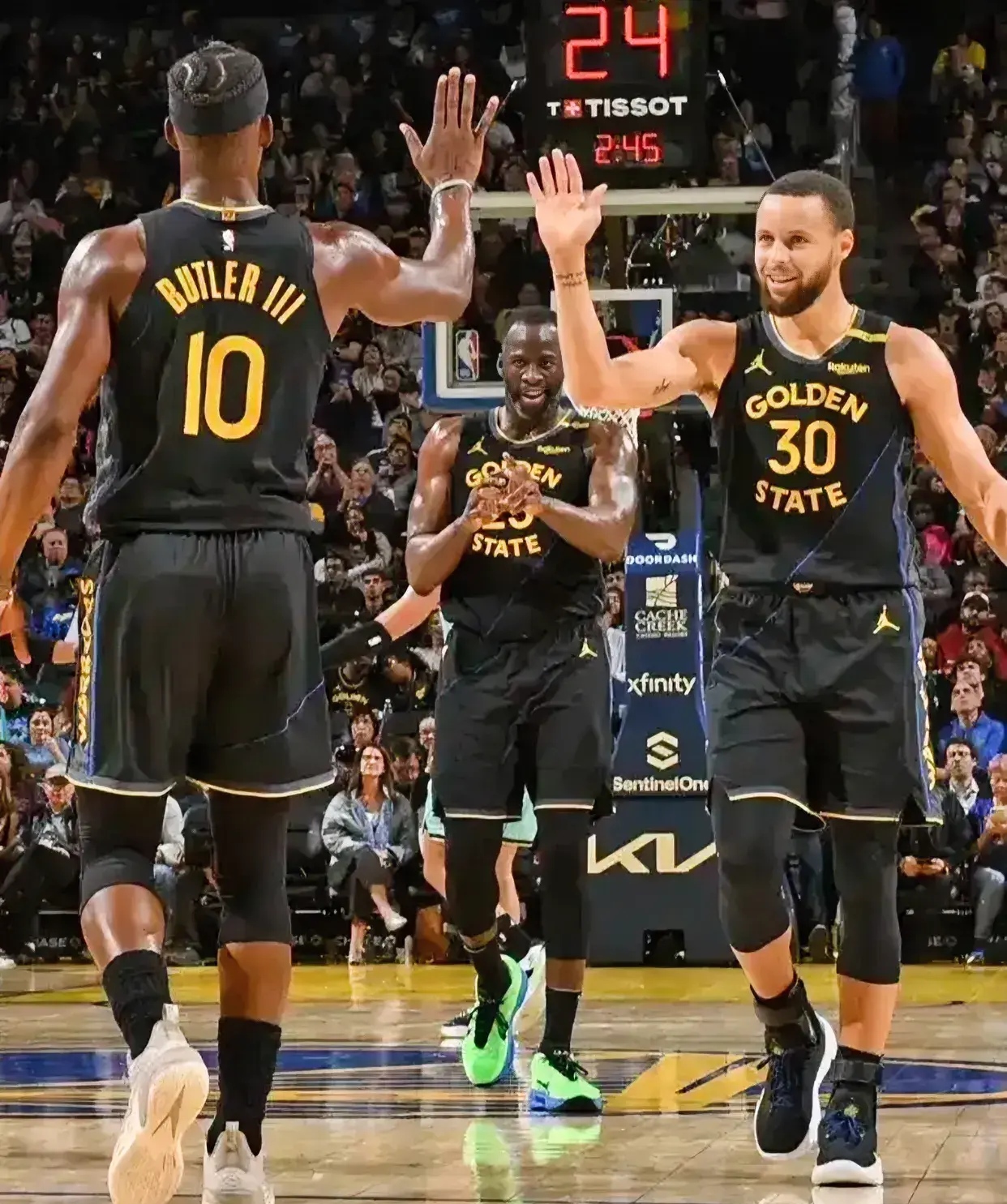 开云体育-勇士轻取爵士,稳步晋级半决赛