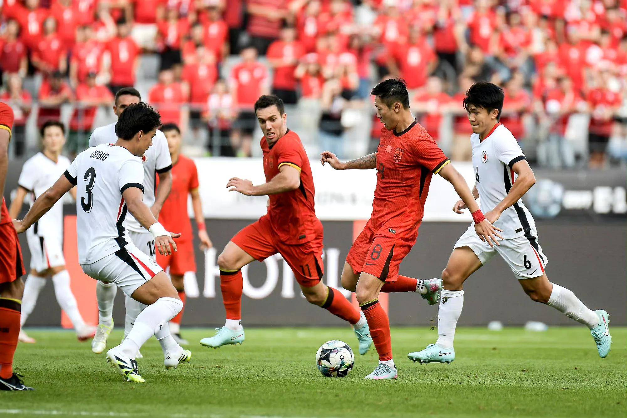 激烈角逐！亚洲足球盛事引发热议