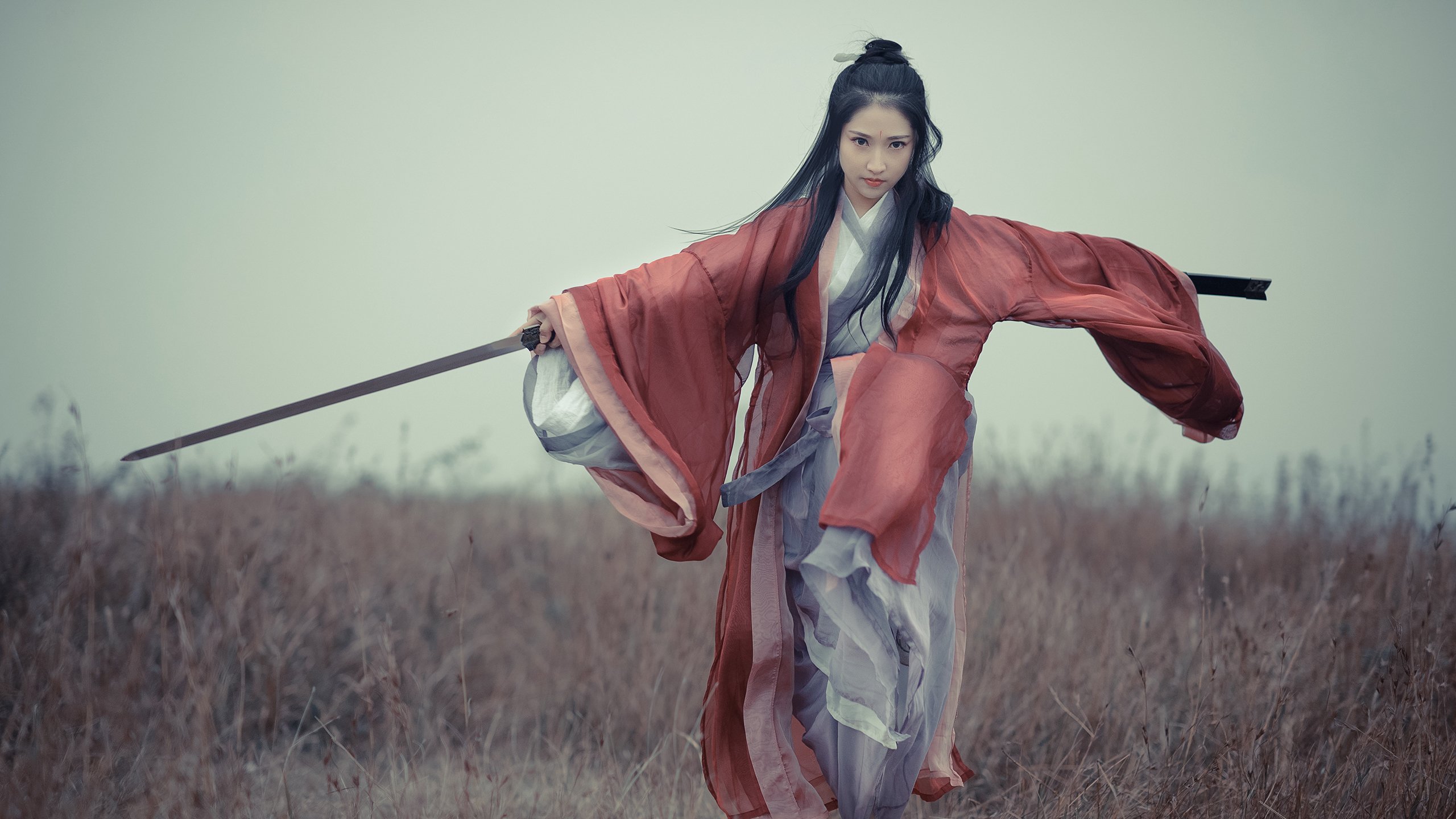 莱万变身秘鲁莱昂，一记绝杀如何刺穿中国足球的华丽外衣？