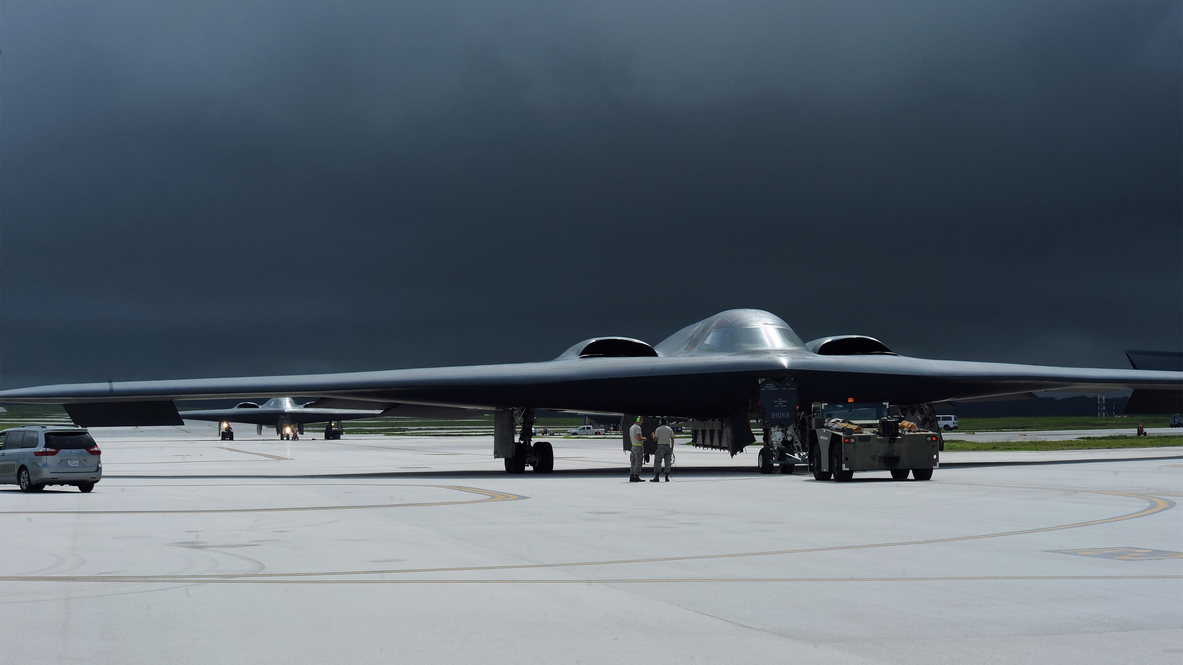 开云体育官方网站-里昂击碎曼城金身之夜，迪亚斯在街道赛道演绎爆冷美学