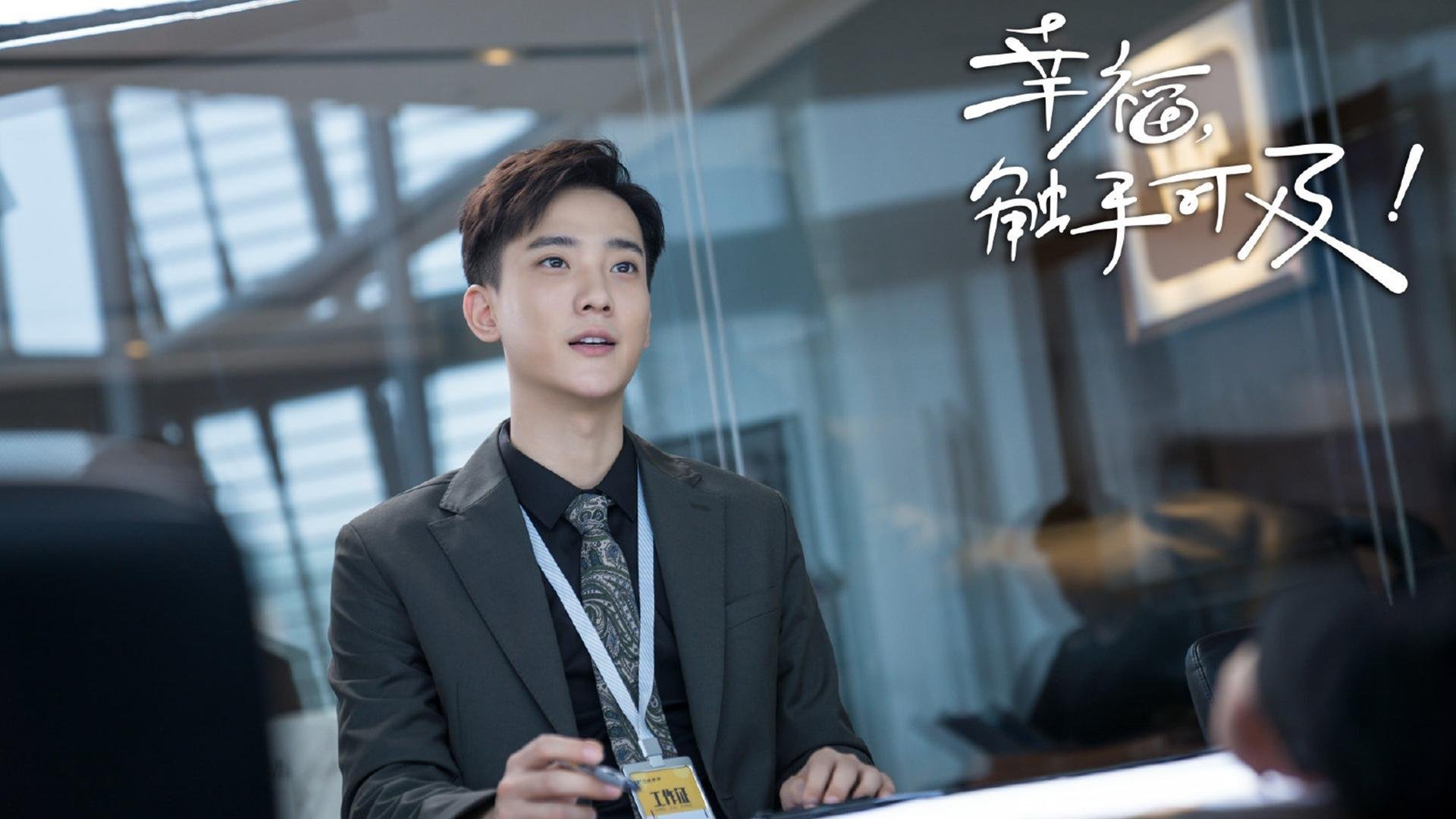 开云官网-双星映绿茵，本泽马封神与乌拉圭铁壁，风格迥异共筑经典