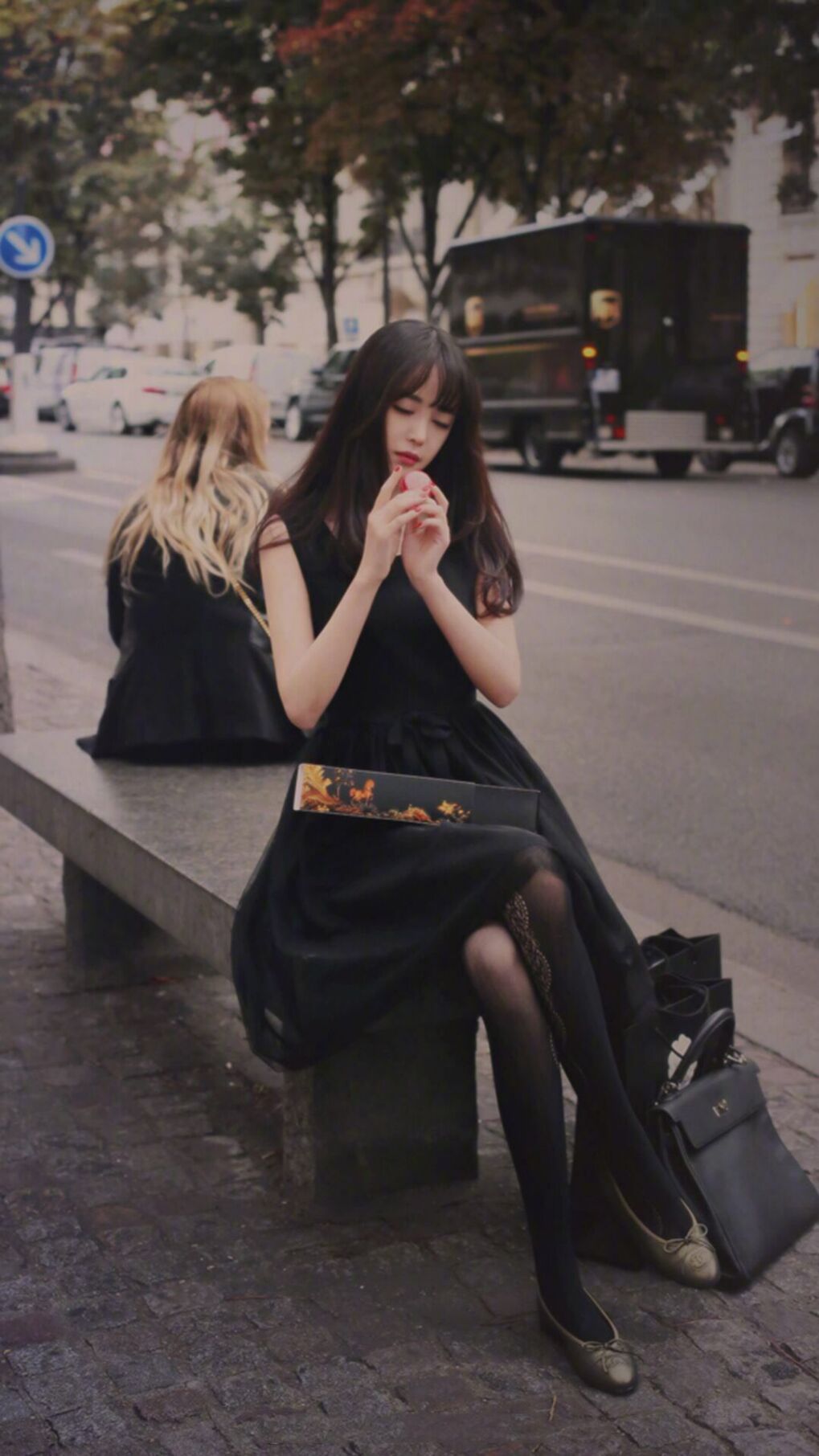 哈利伯顿闪耀全场，开拓者关键战役力克马刺